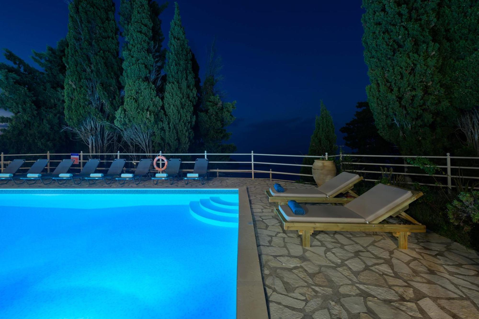 Pangolas Apartments Paxos Longos  Екстер'єр фото