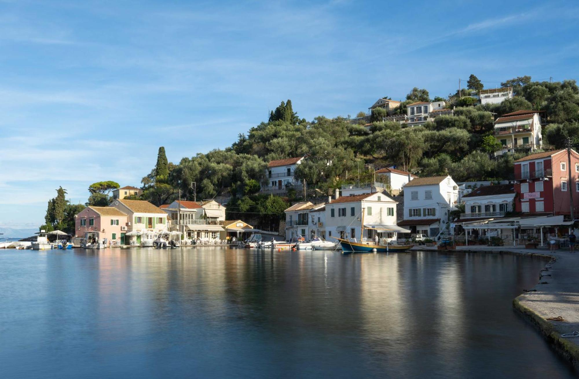 Pangolas Apartments Paxos Longos  Екстер'єр фото