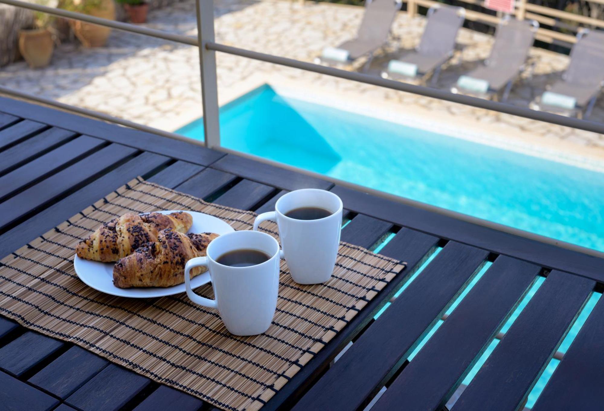 Pangolas Apartments Paxos Longos  Екстер'єр фото
