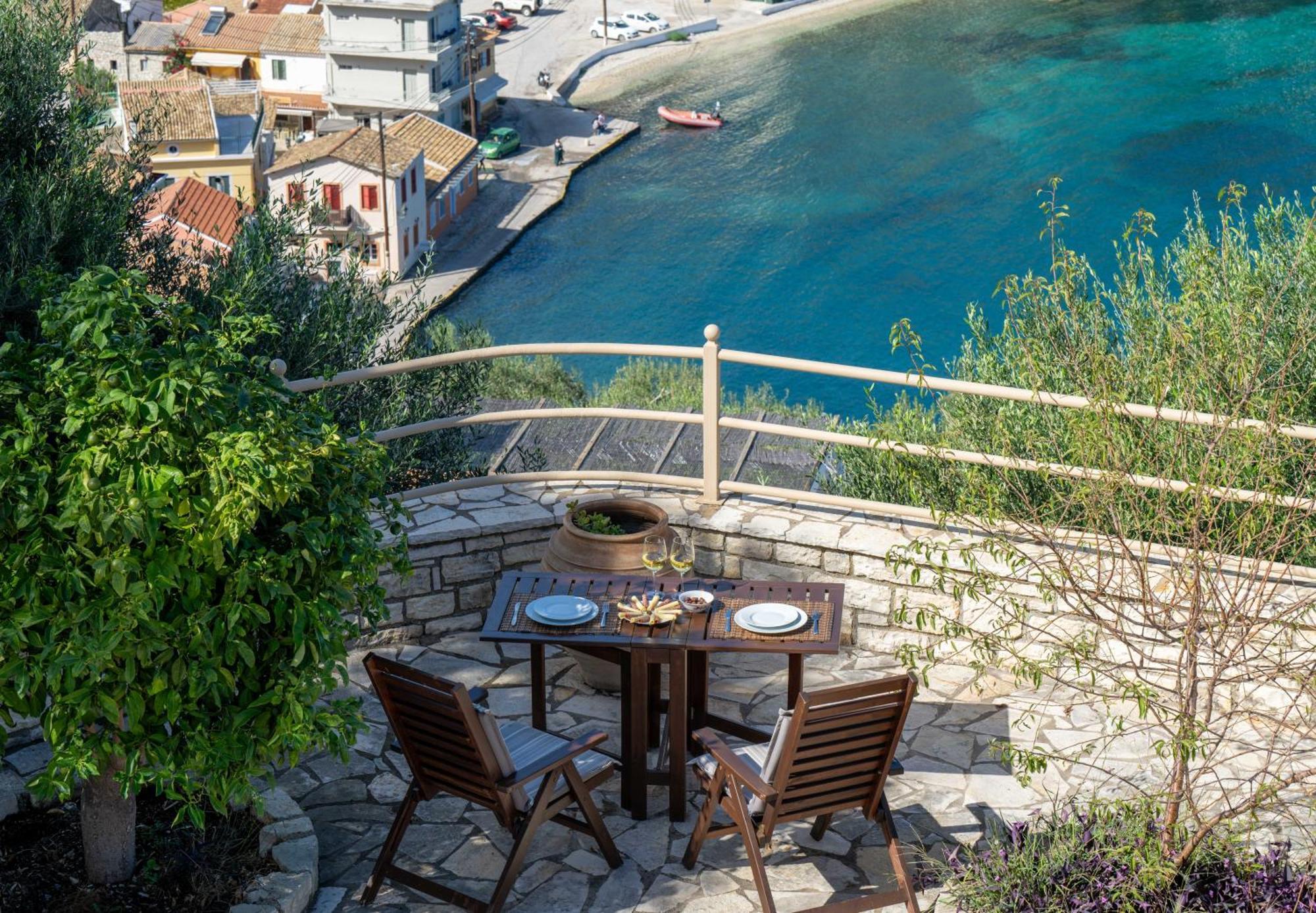 Pangolas Apartments Paxos Longos  Екстер'єр фото