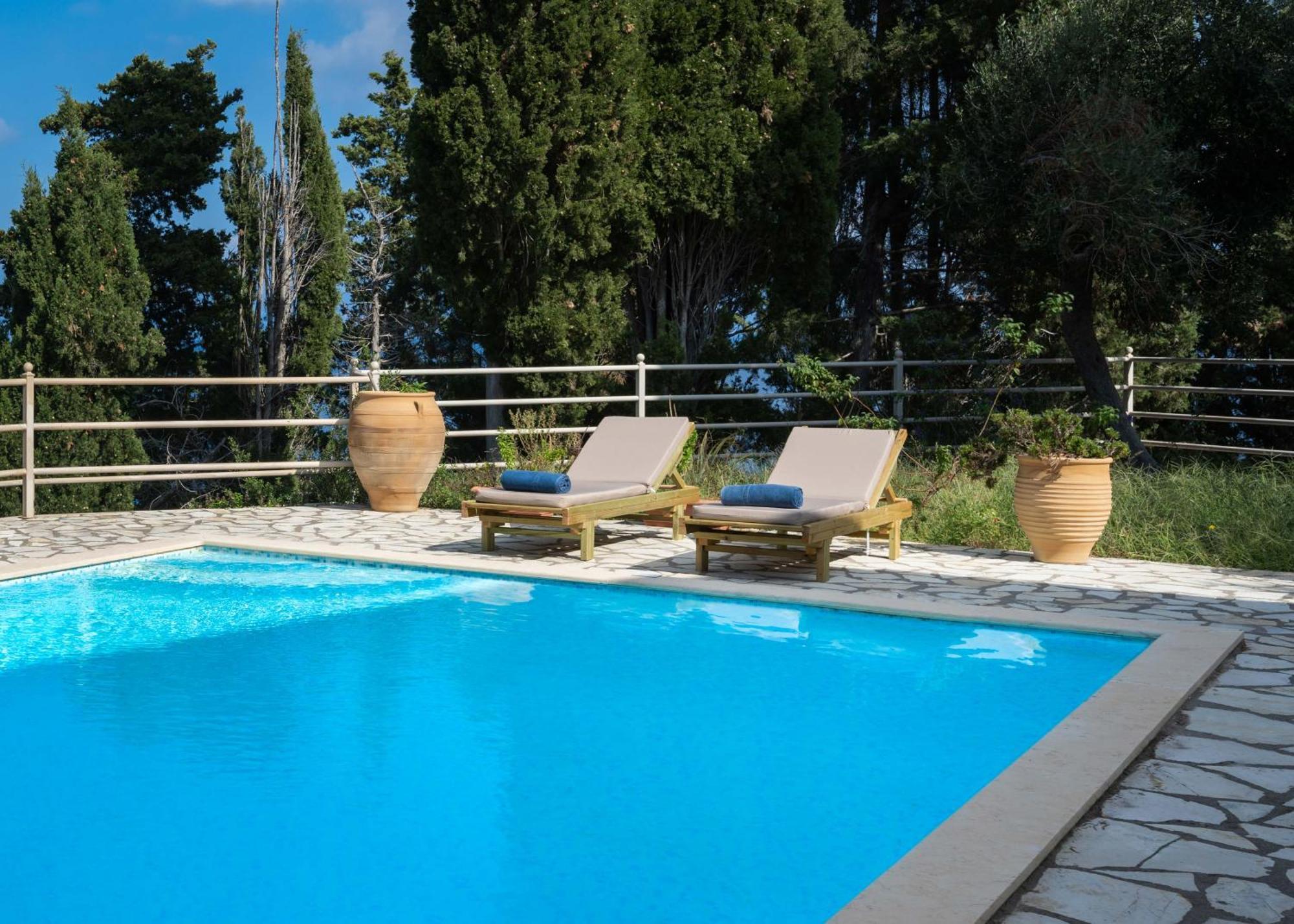 Pangolas Apartments Paxos Longos  Екстер'єр фото